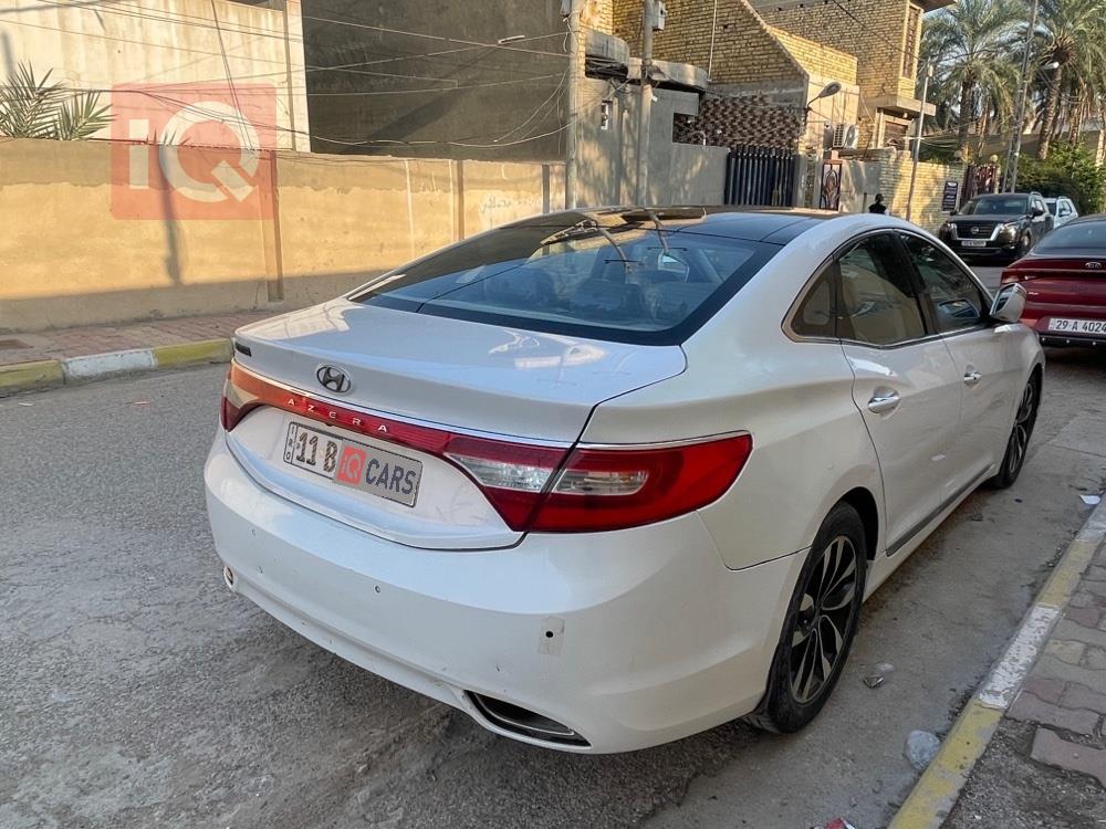 هيونداي أزيرا